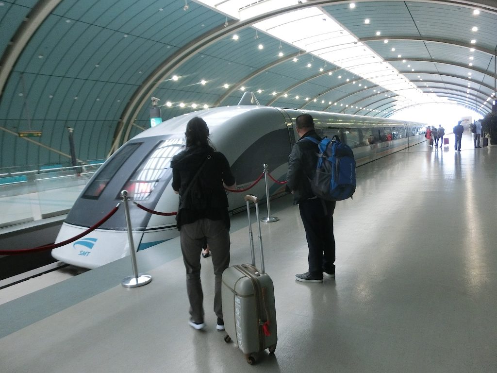上海 浦東空港のトランジット方法まとめ 乗り継ぎ時間で中国観光をしよう ロコタビ