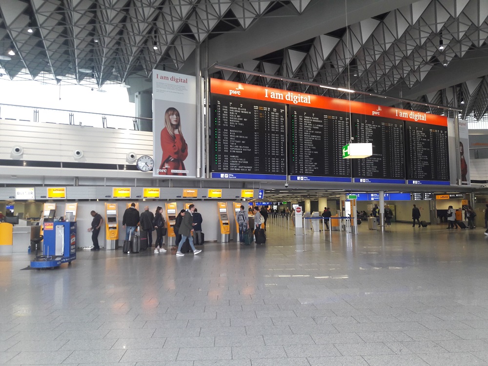 フランクフルト空港から市内の移動アクセス方法 手段ガイド ロコタビ