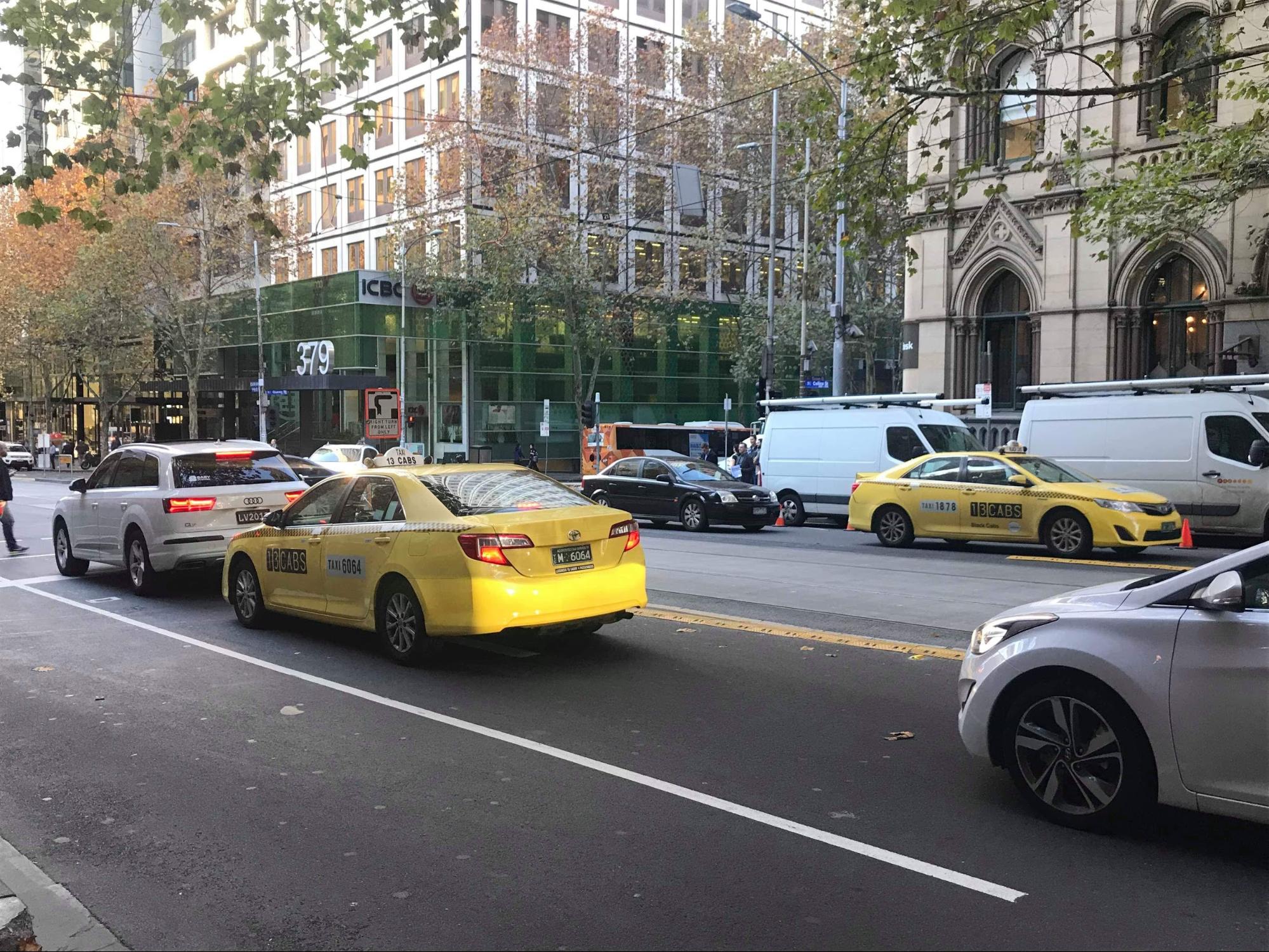 メルボルンのタクシー徹底ガイド 乗り方 料金 ウーバー Uber ロコタビ