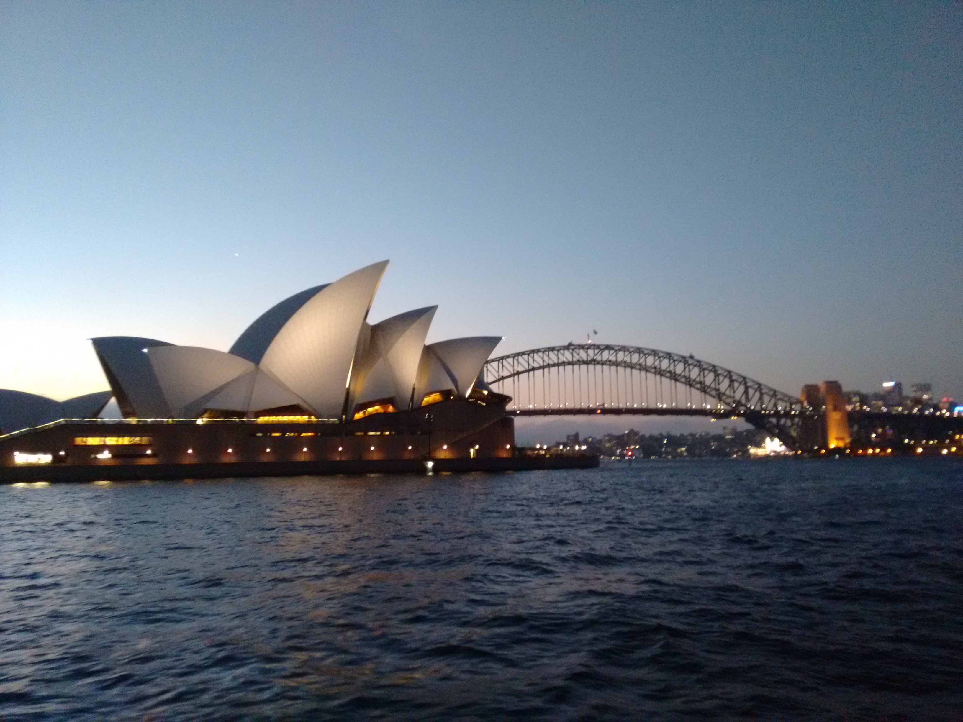 世界遺産 シドニーのトレードマーク オペラハウス をご紹介 ロコタビ
