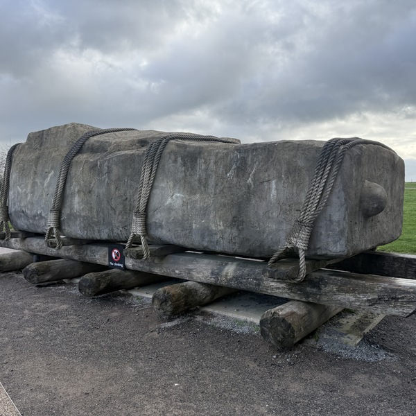 自動車で行く神秘の遺跡ストーンヘンジ半日ツアー | ロンドン | ロコタビ