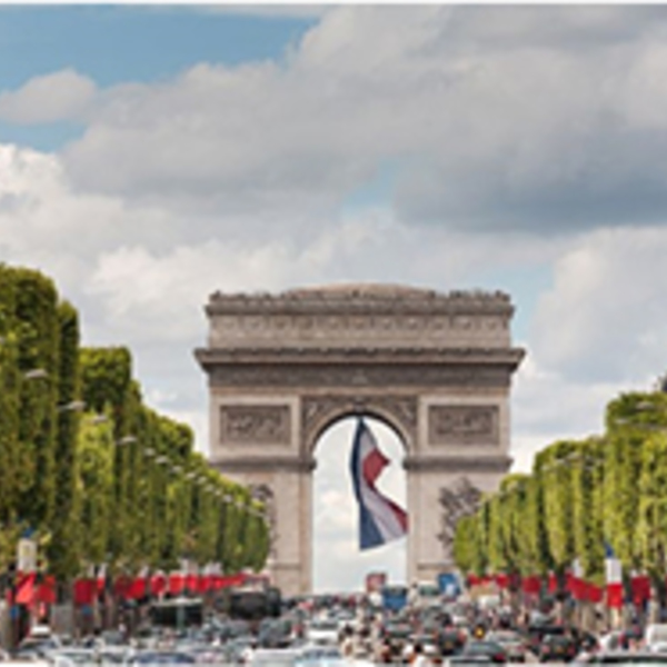 パリの4大観光スポット エッフェル塔 凱旋門 シャンゼリゼ オペラ座 をご案内する３時間 パリ ロコタビ