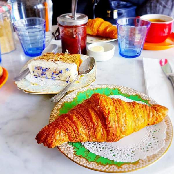 Paris流 朝ごはんご一緒します パリ ロコタビ