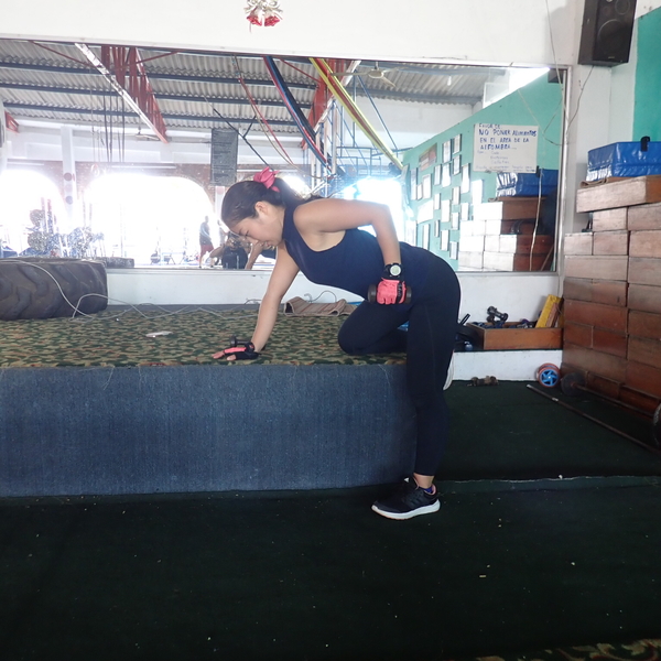 オンラインレッスン人気no 1講師による60分姿勢改善パーソナルトレーニング プエルトバジャルタ ロコタビ