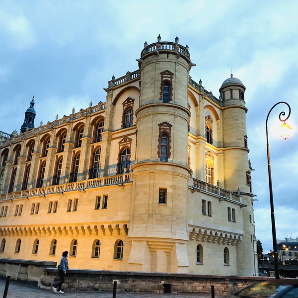 2 1 オンラインパリ近郊 サンジェルマン アン レイ街案内 パリ ロコタビ