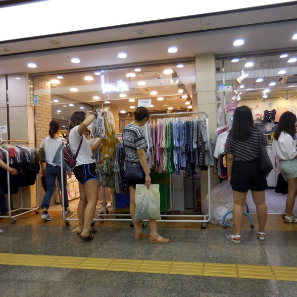 韓国 ソウルオンラインで買物代行 ソウルのオンライン リモート買物代行 通話料無料テレビ電話利用 の相談 ソウル ロコタビ