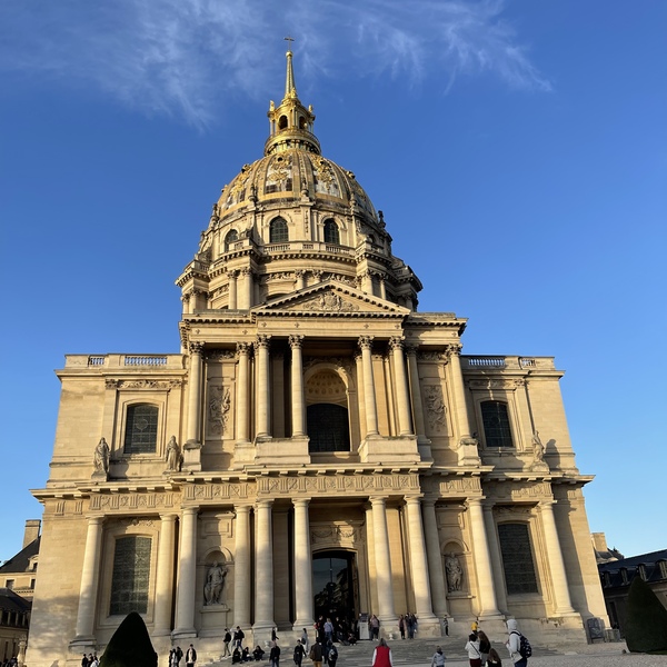 🔟ナポレオンの過ごしたマルメゾン城、街と教会。 | パリ | ロコタビ