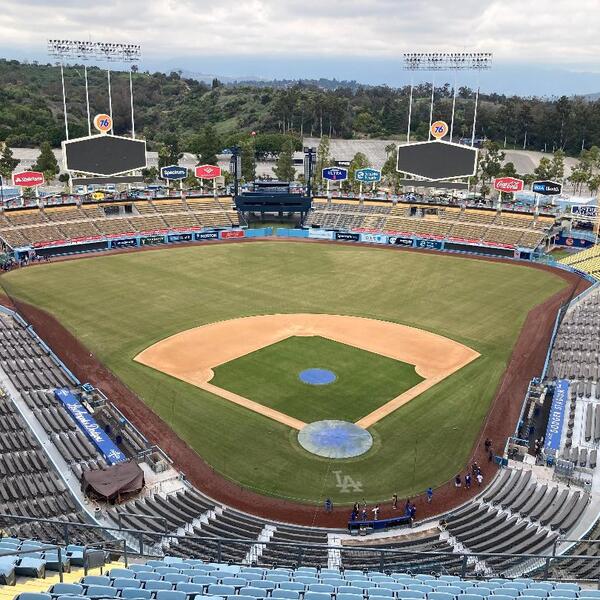 ロサンゼルス・ドジャース観戦 ドジャースタジアム往復送迎