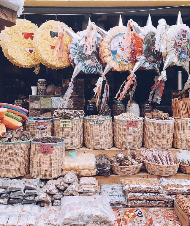 メキシコ雑貨市場と食材市場