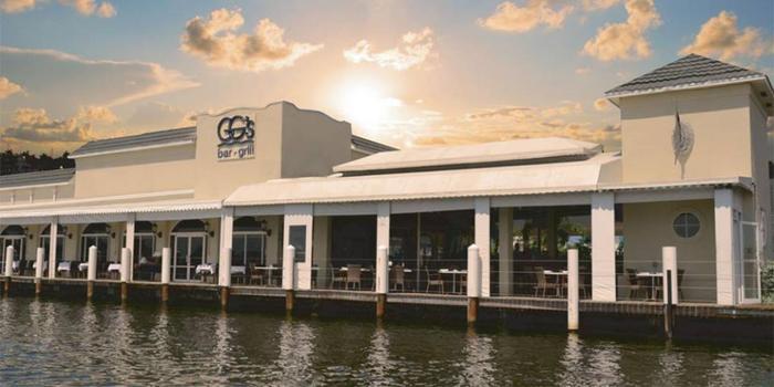 GG's waterfront bar & grill