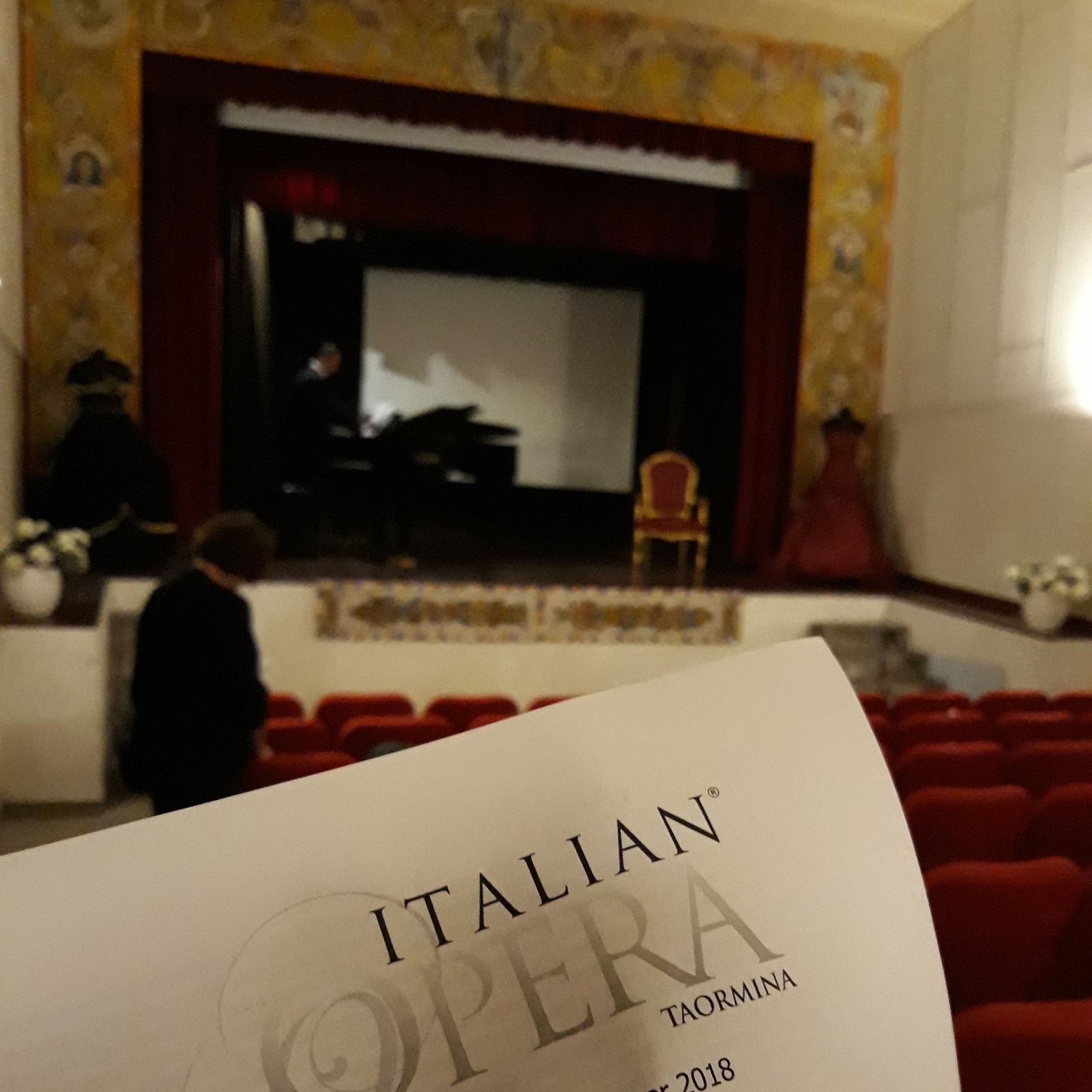 イタリアンオペラ　タオルミーナ