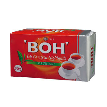 べリルのチョコレート。BOHの紅茶。LOT100のマンゴグミ。ペナンホワイトカレーインスタントラーメン。