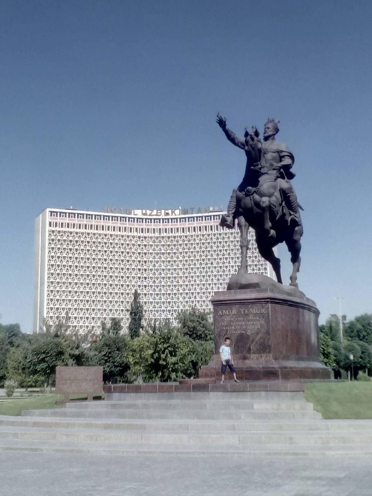 タシケントのホテル・ウズベキスタン(現在改装中)
