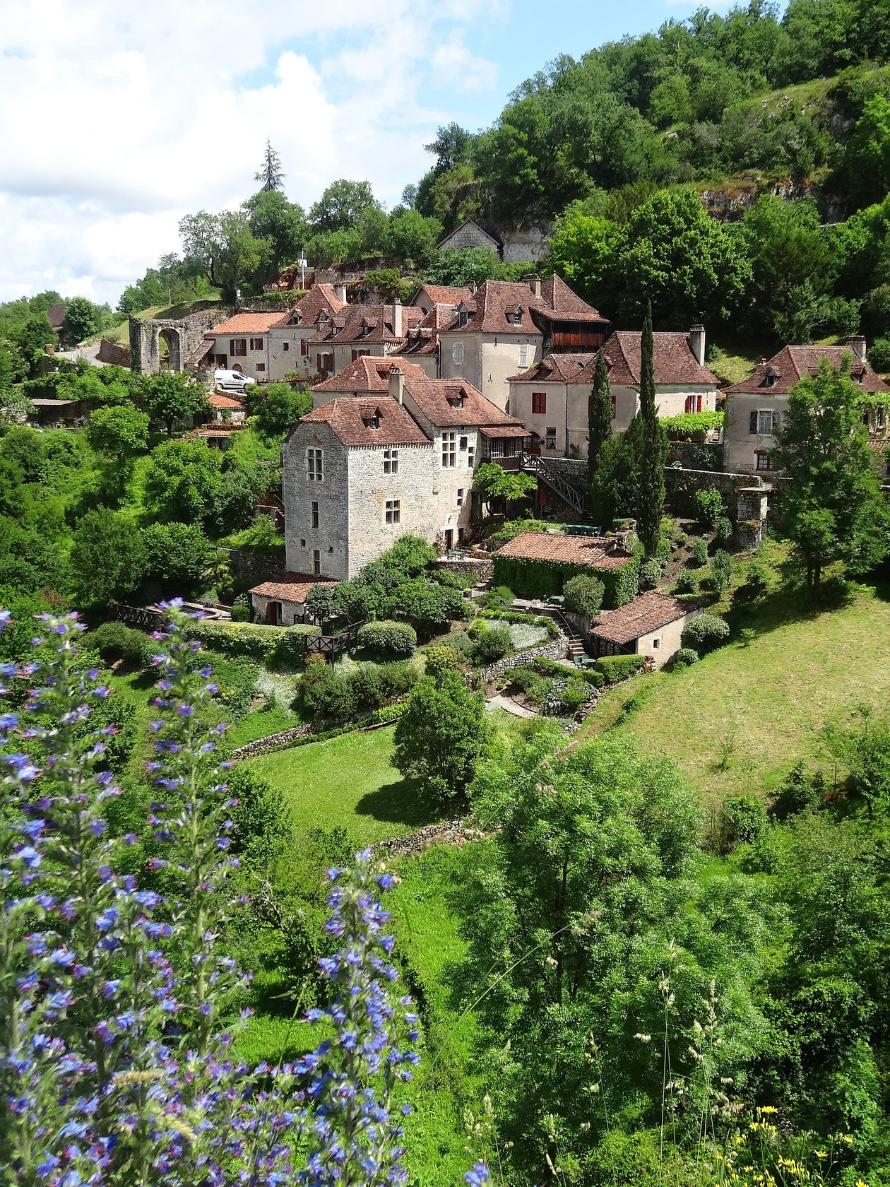 サンシルラポピー　フランスの最も美しい村