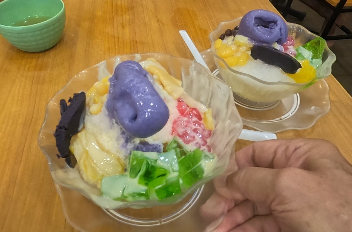 ファミレス Inasal イナサル の Halo-Halo ハロ-ハロ 