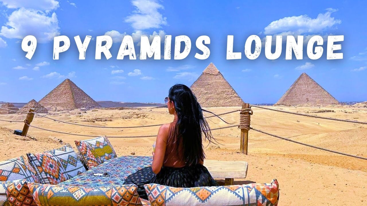 9 ピラミッズ・ラウンジ（9 Pyramids Lounge）