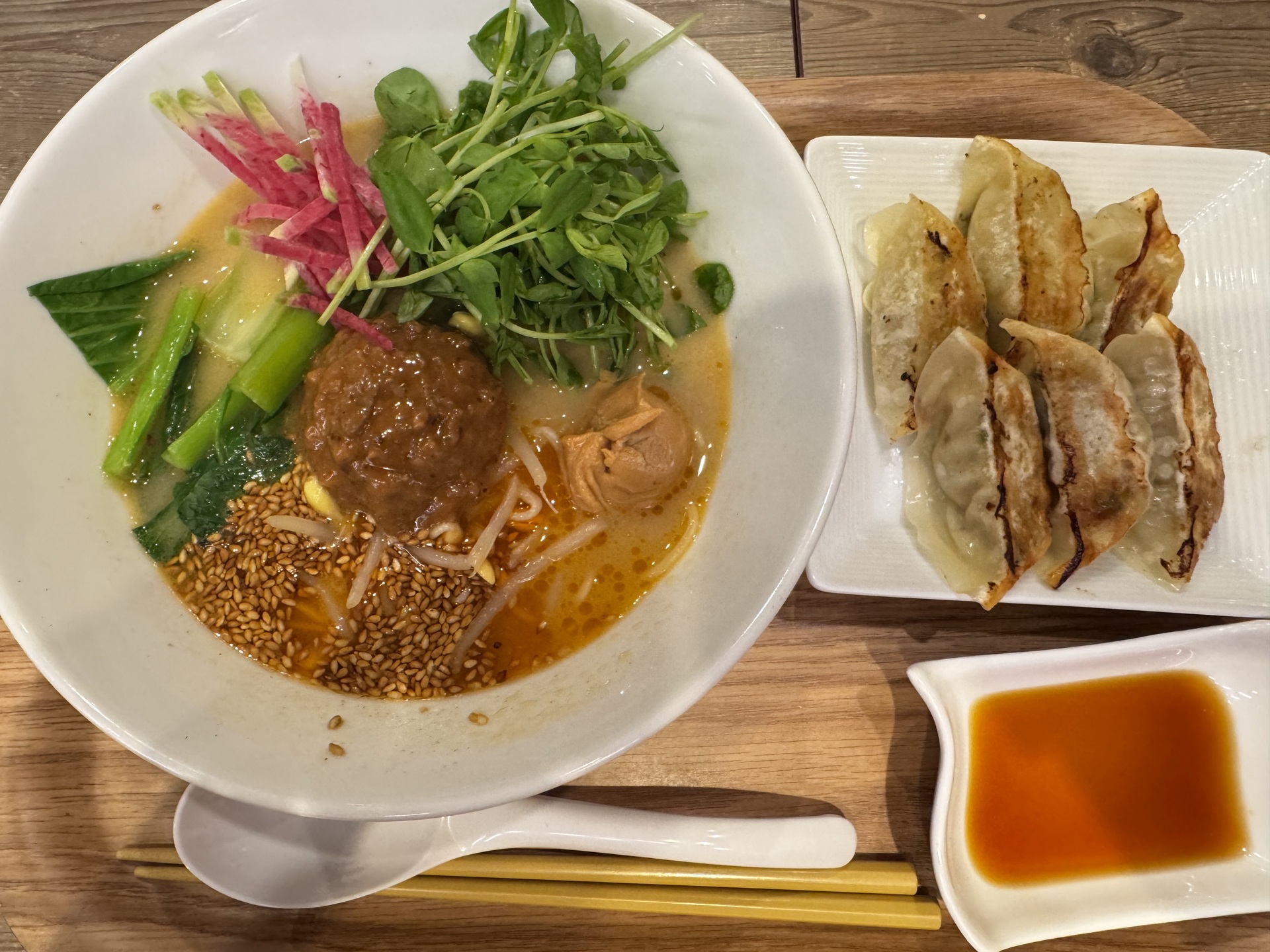 ヴィーガンラーメン「T'sたんたん」