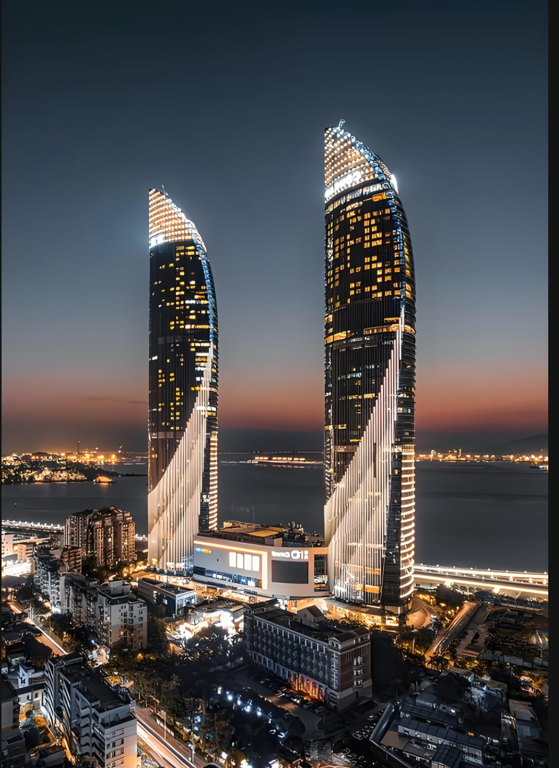 世茂双子塔（Shimao Straits Tower）展望台など