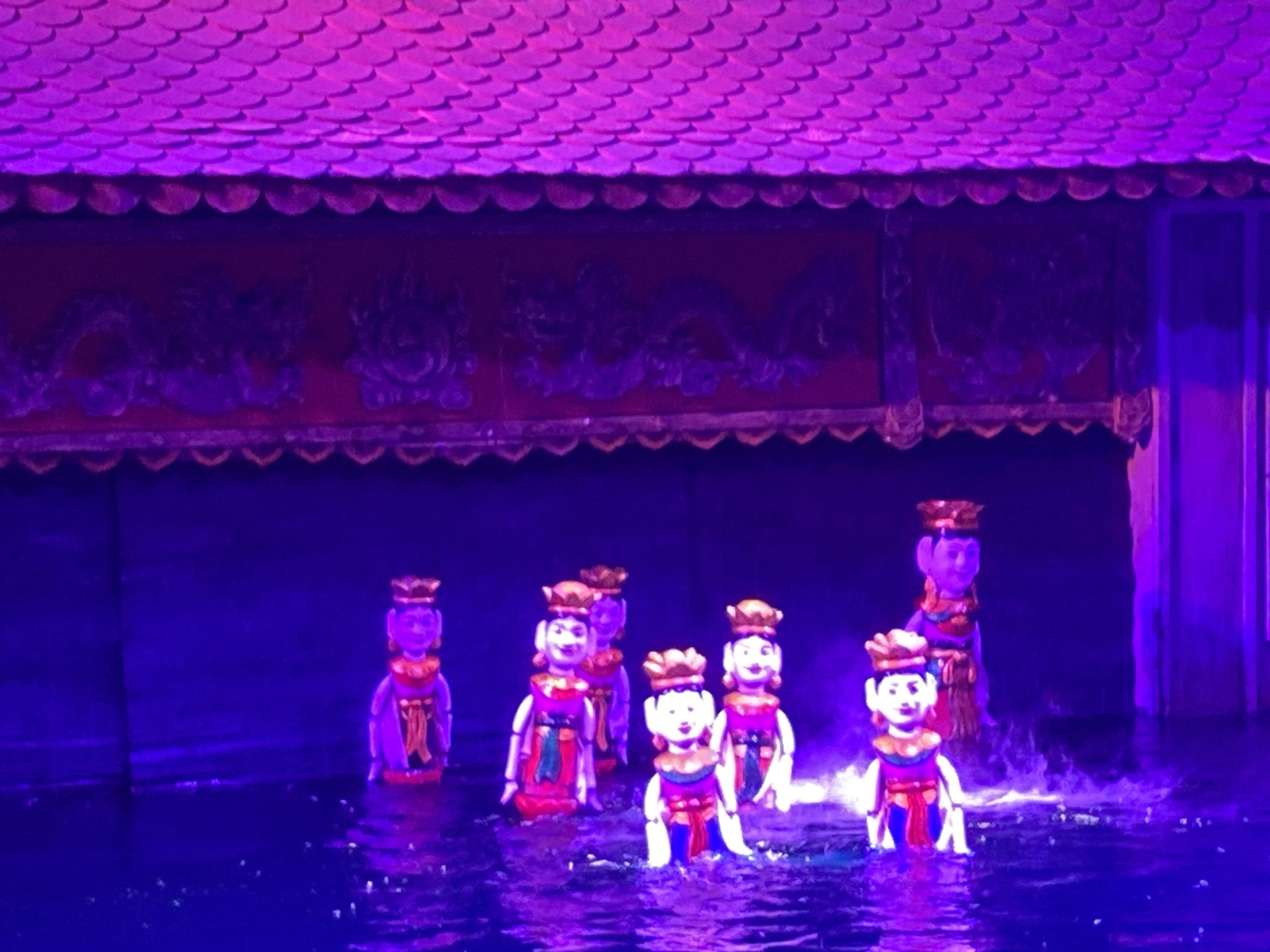 タンロン水上人形劇