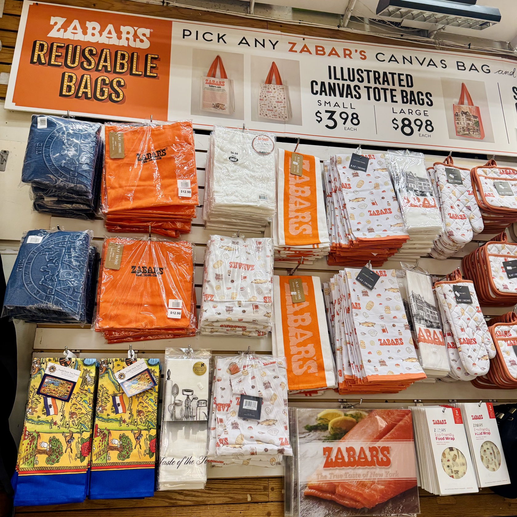おしゃれで実用的！Zabar’s のトートをお土産に
