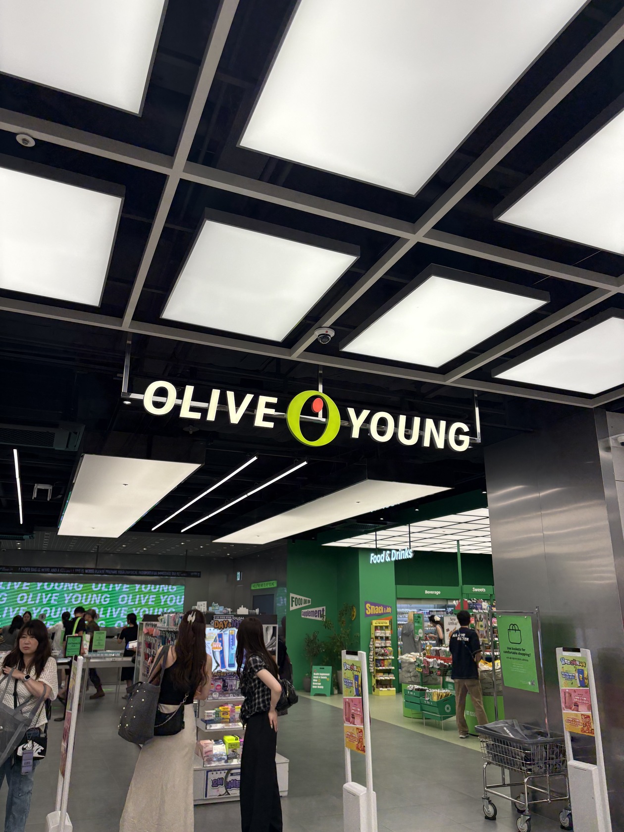 オリーブヤング限定コスメ