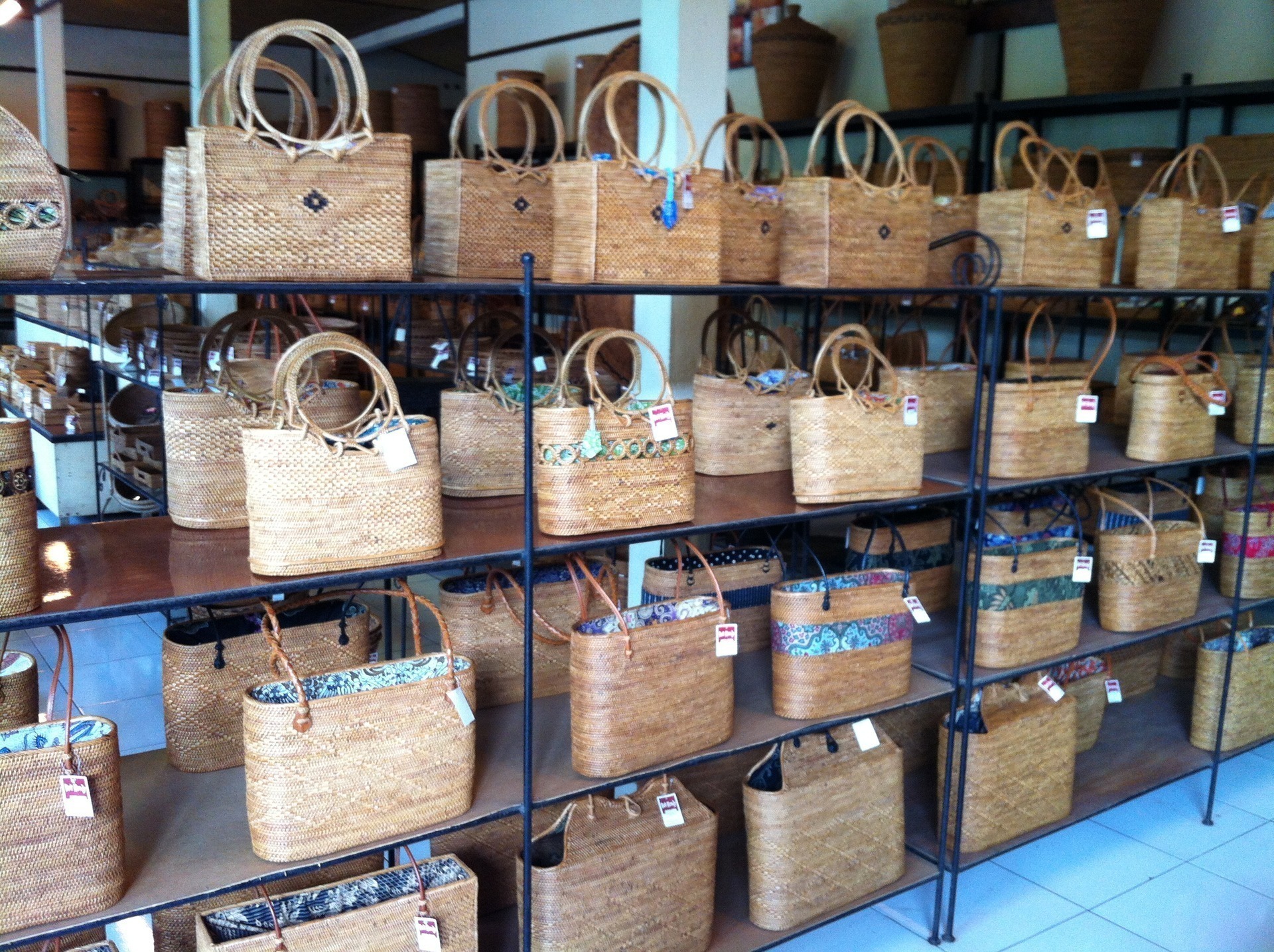 インドネシア在住日本人のおすすめ 人気お土産69選 ロコタビ
