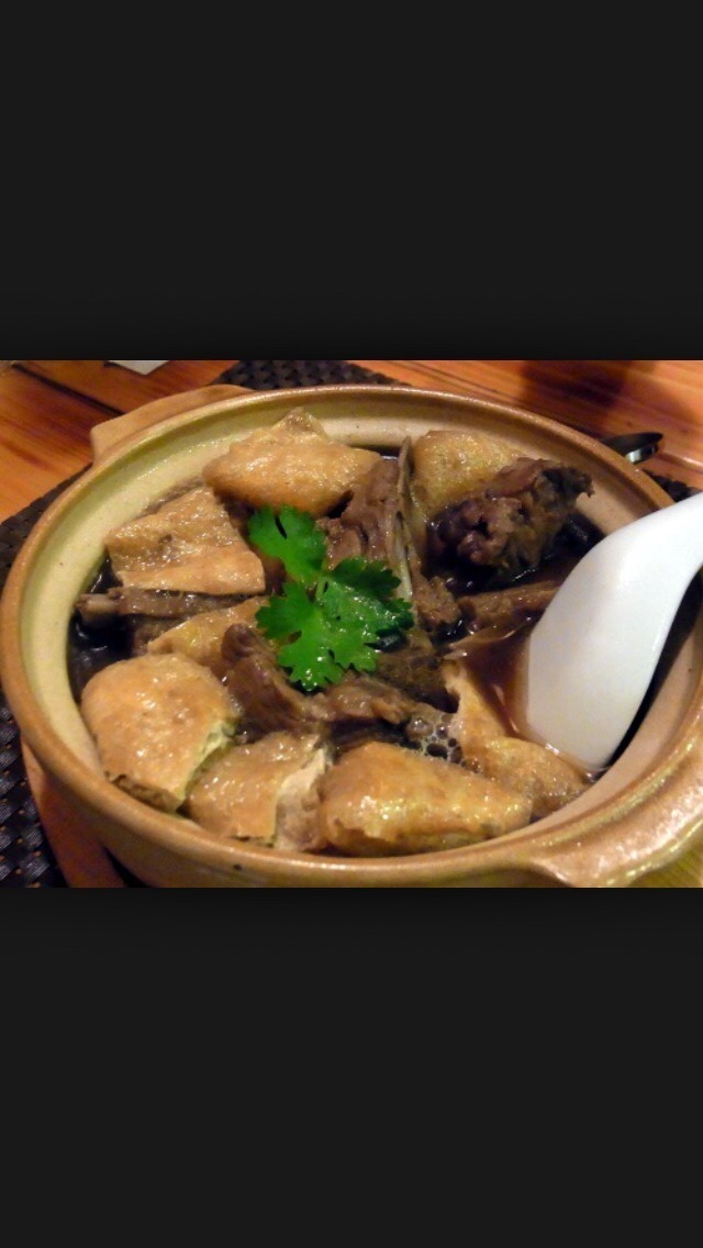 バクテ（肉骨茶）