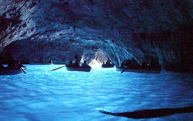 カプリ島、青の洞窟